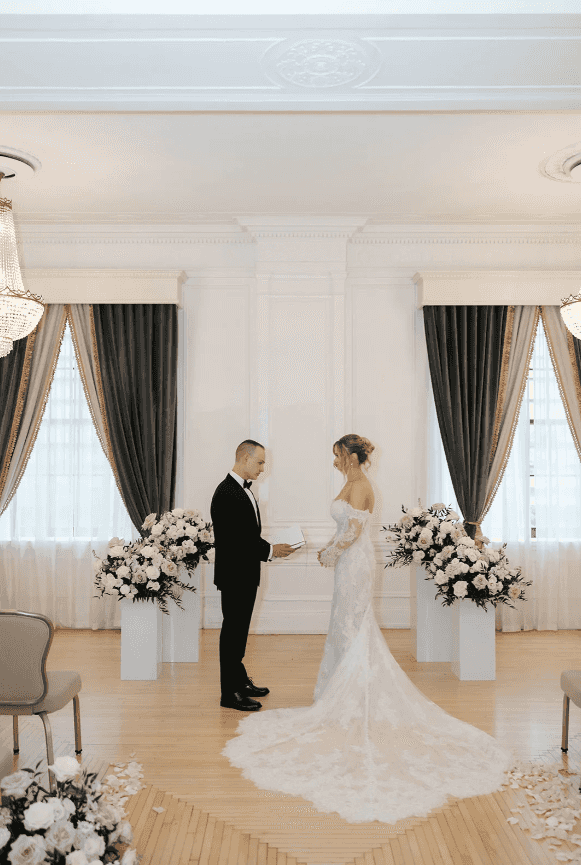 Magnolia Floral, a florist located in Des Moines